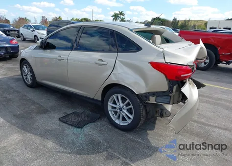 2017 Ford Focus Se z USA, uszkodzony, nr VIN 1FADP3F21HL305630